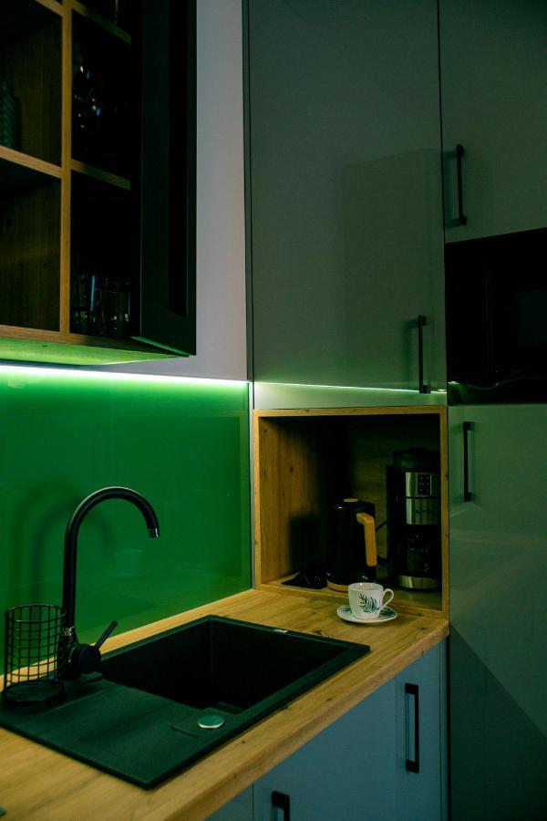 Elegance W Let's Sea Basen&spa Apartment *